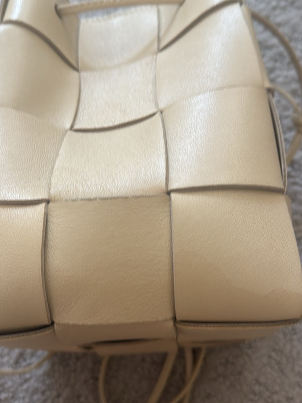 Bottega Veneta Intrecciato Mini Crossbody in Beige - Picture 4 of 4